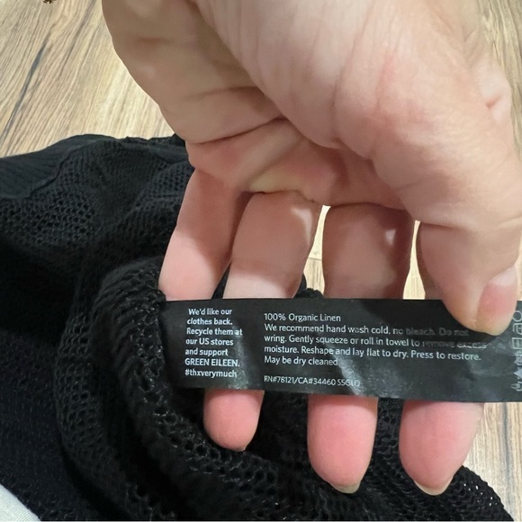 Eileen Fisher Organic Linen Délavé Long button sleeveless Cardigan - Picture 8 of 11